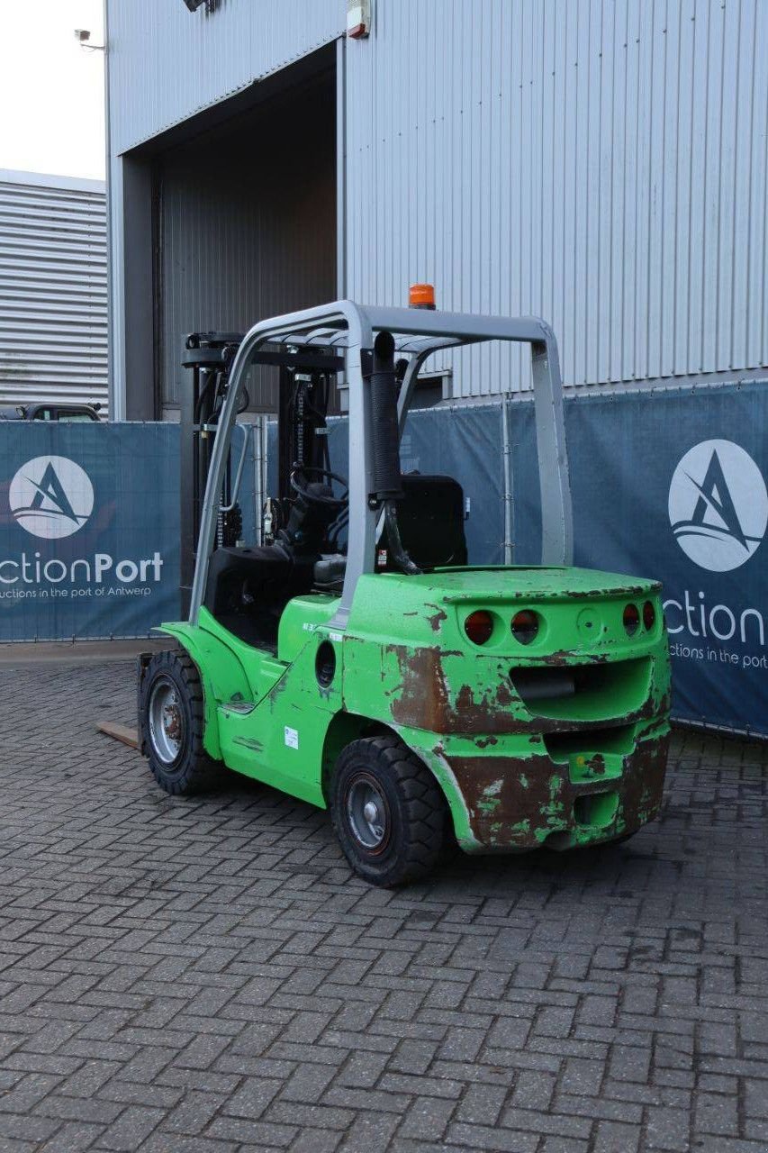 Frontstapler Türe ait Cesab M330D, Gebrauchtmaschine içinde Antwerpen (resim 4)