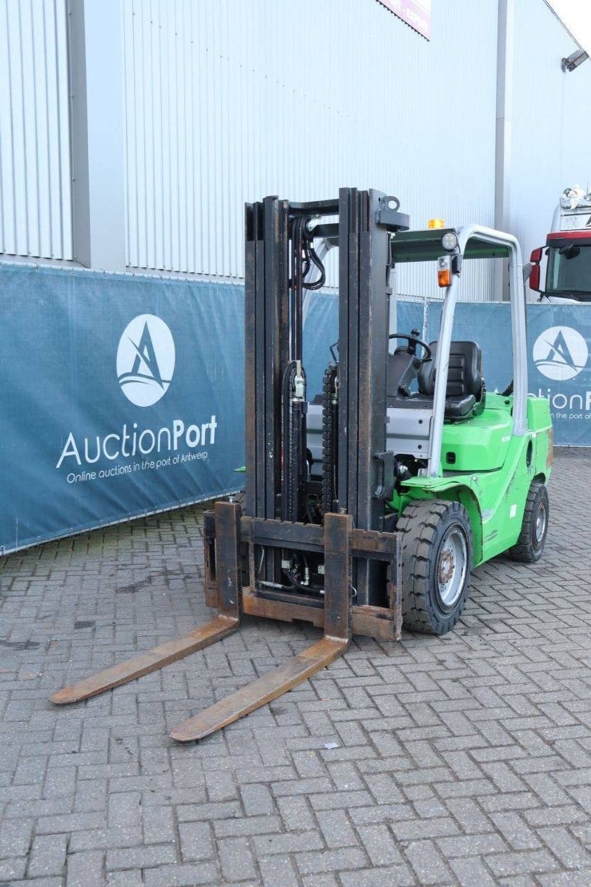 Frontstapler Türe ait Cesab M330D, Gebrauchtmaschine içinde Antwerpen (resim 10)