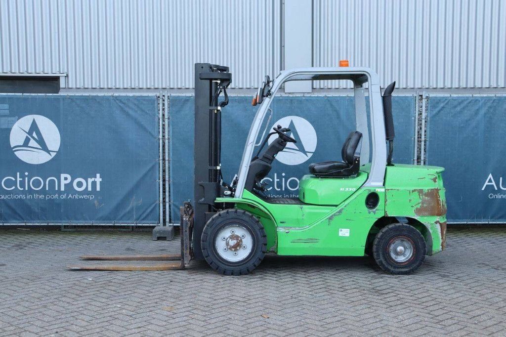 Frontstapler Türe ait Cesab M330D, Gebrauchtmaschine içinde Antwerpen (resim 2)
