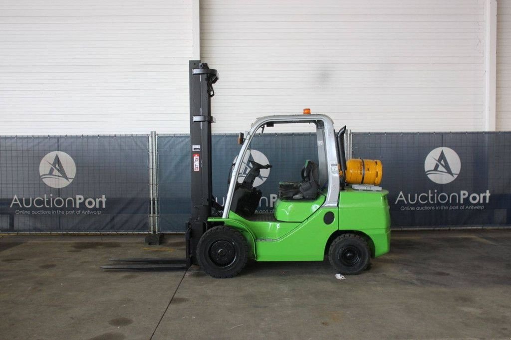 Frontstapler типа Cesab M335G, Gebrauchtmaschine в Antwerpen (Фотография 2)