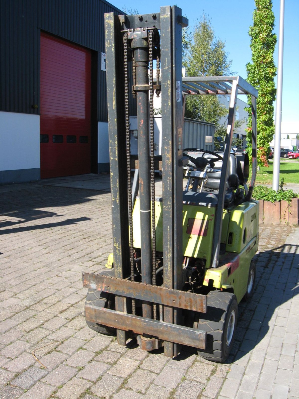 Frontstapler of the type Clark -, Gebrauchtmaschine in Oldenzaal (Picture 2)