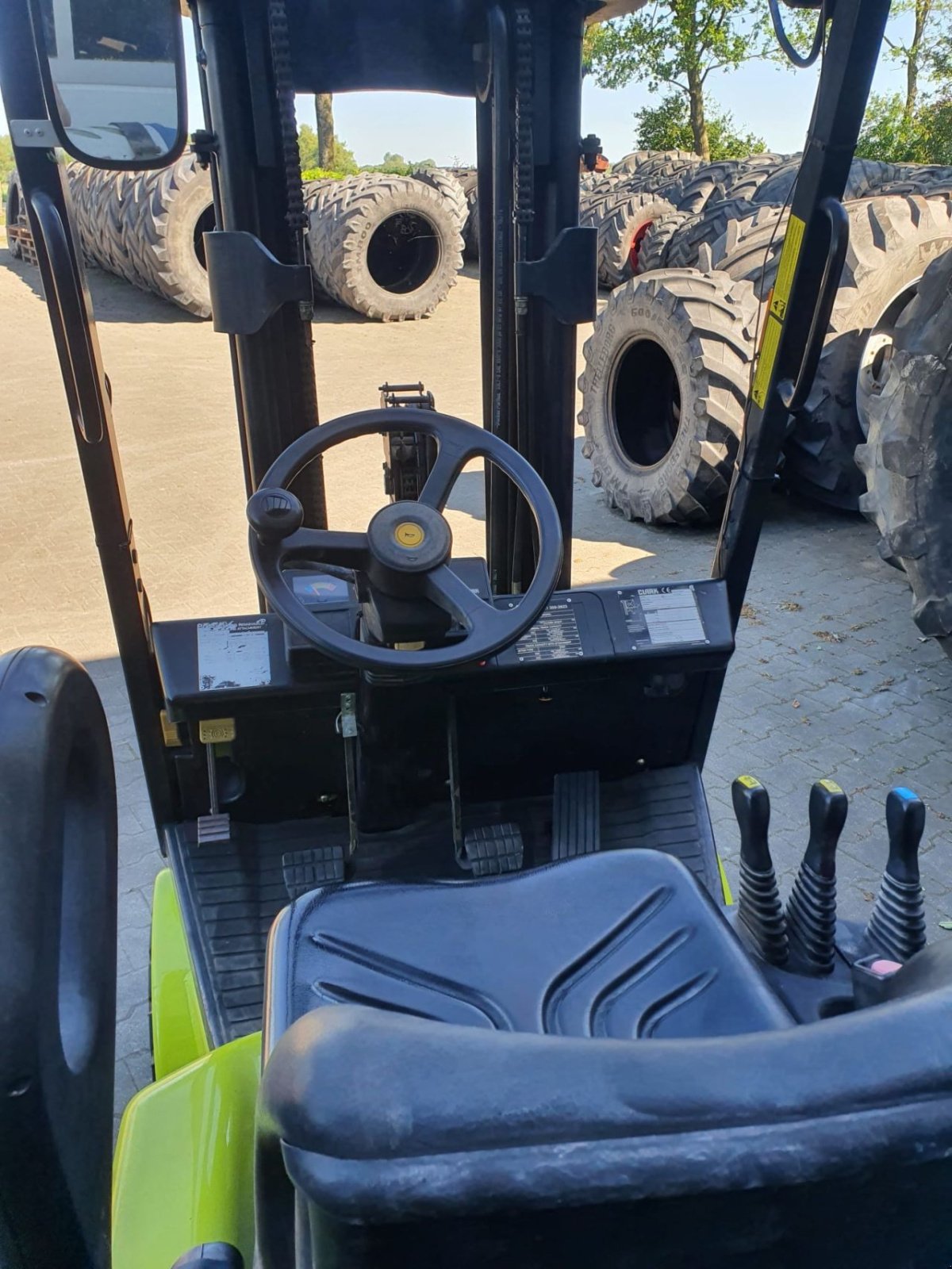 Frontstapler des Typs Clark -, Gebrauchtmaschine in Wedde (Bild 5)