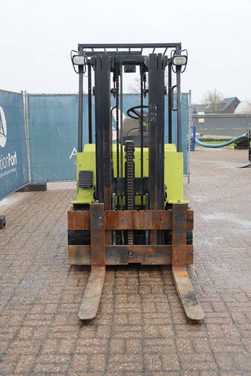Frontstapler of the type Clark 30 S, Gebrauchtmaschine in Antwerpen (Picture 9)