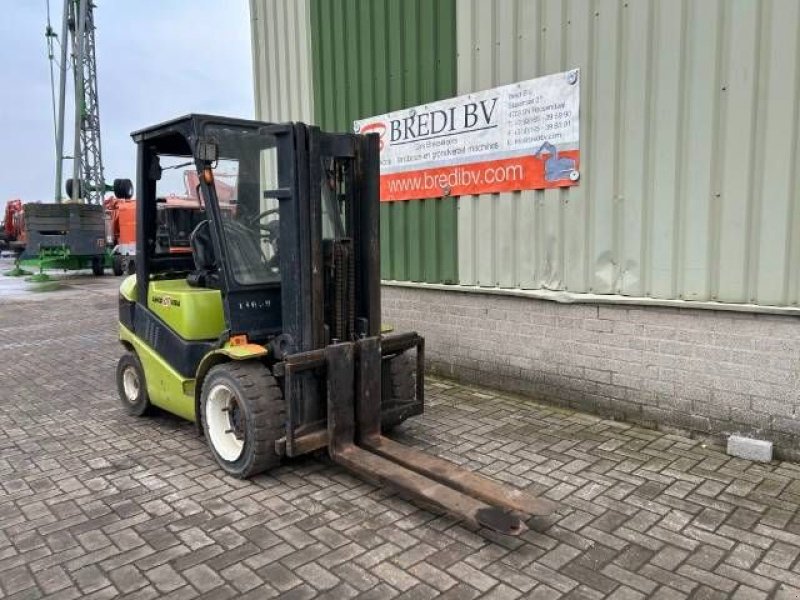 Frontstapler типа Clark C 30 D, Gebrauchtmaschine в Roosendaal (Фотография 3)
