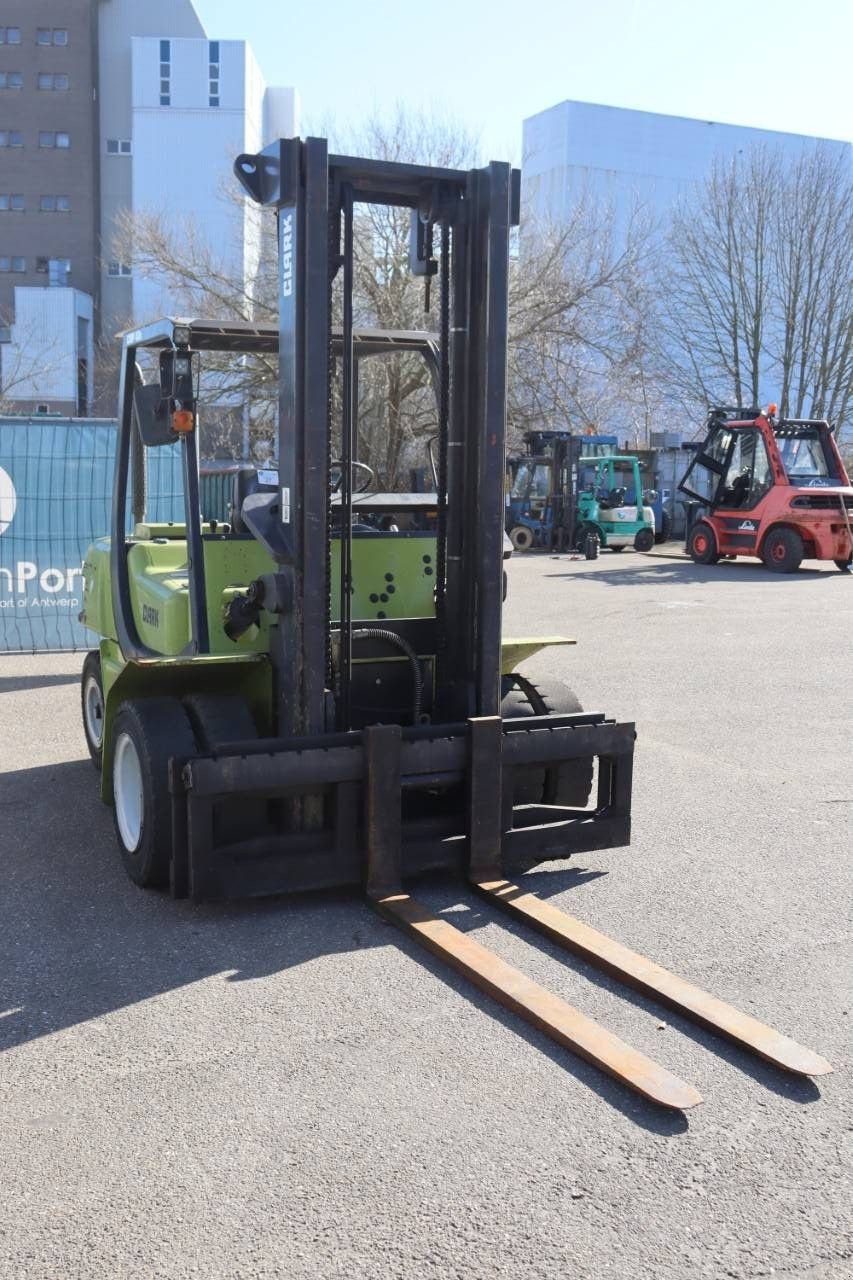 Frontstapler Türe ait Clark CMP 40D, Gebrauchtmaschine içinde Antwerpen (resim 8)