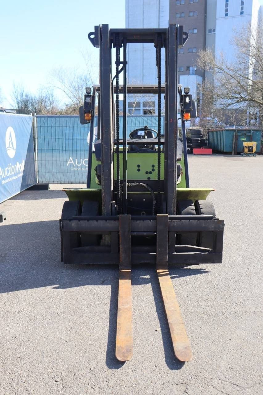 Frontstapler Türe ait Clark CMP 40D, Gebrauchtmaschine içinde Antwerpen (resim 9)
