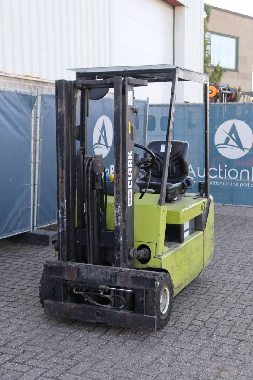 Frontstapler of the type Clark CTM 16 S, Gebrauchtmaschine in Antwerpen (Picture 10)