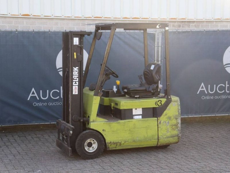 Frontstapler del tipo Clark CTM 16 S, Gebrauchtmaschine In Antwerpen (Immagine 1)