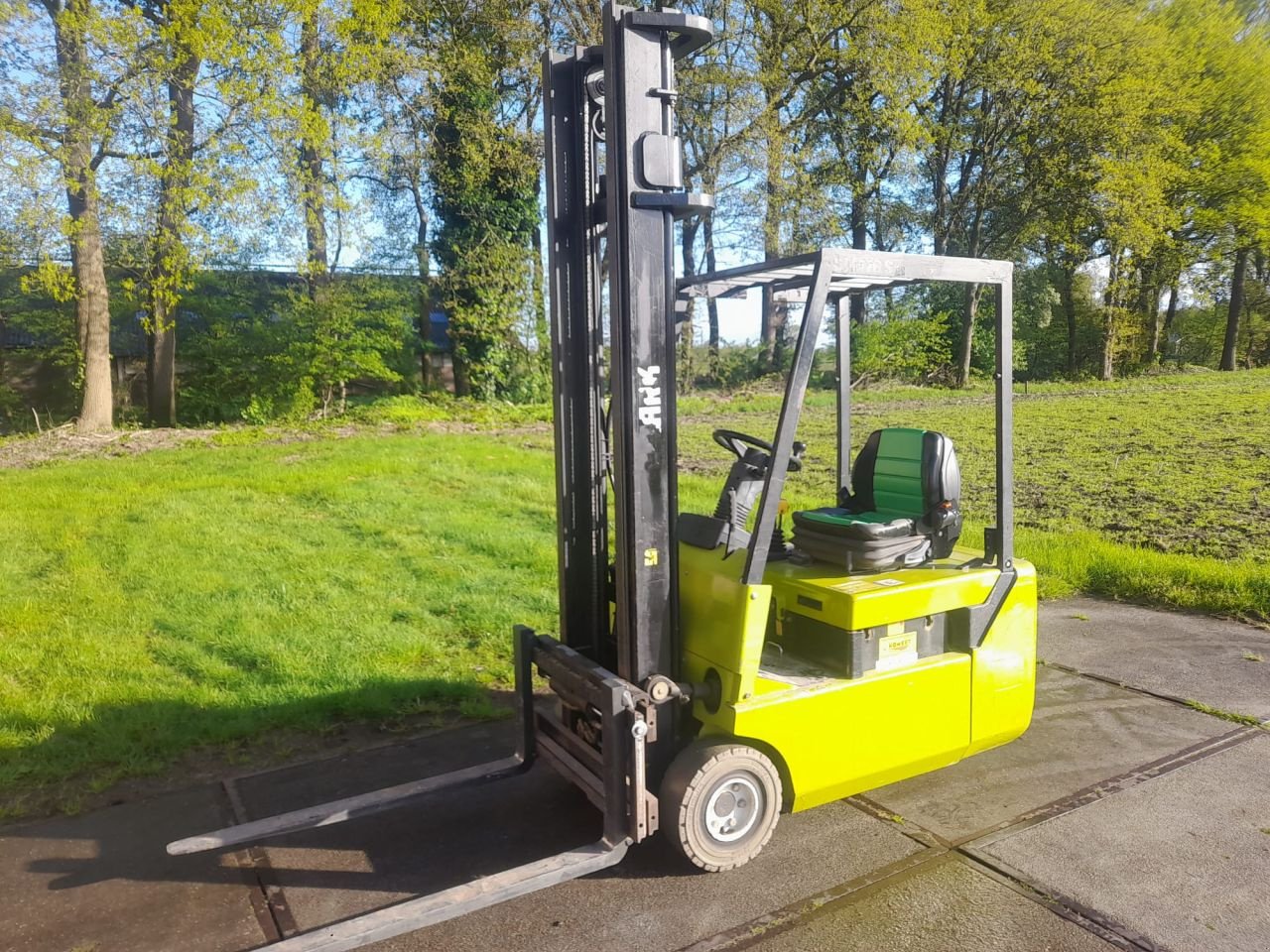 Frontstapler tip Clark ctm, Gebrauchtmaschine in Veenendaal (Poză 2)