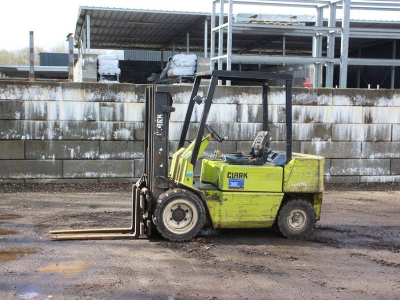 Frontstapler типа Clark DPM30N, Gebrauchtmaschine в Antwerpen (Фотография 1)