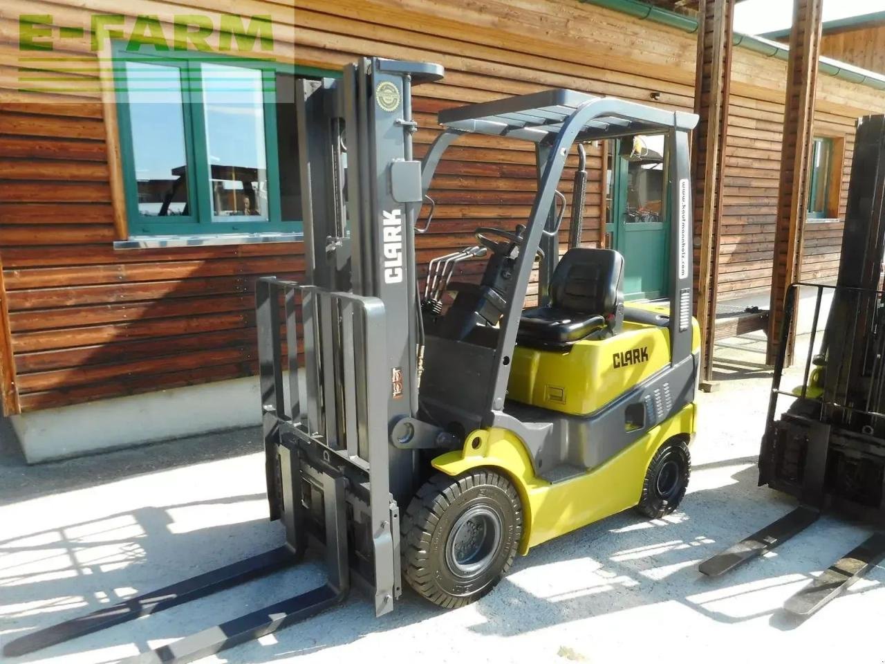 Frontstapler del tipo Clark g18d ( triplexfreihubmast 4,78m ) + ss + ls, Gebrauchtmaschine In ST. NIKOLAI/DR. (Immagine 2)