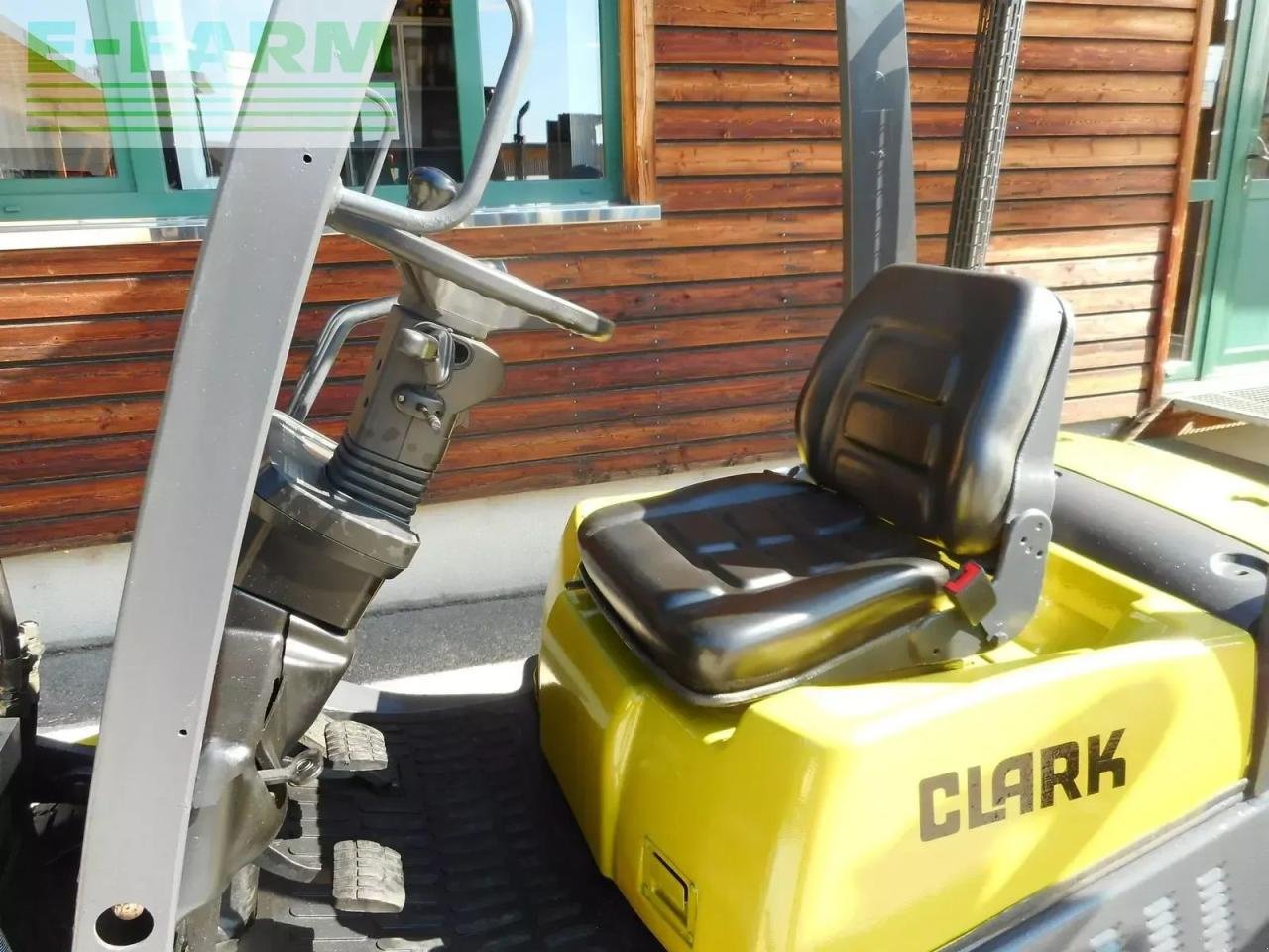 Frontstapler del tipo Clark g18d ( triplexfreihubmast 4,78m ) + ss + ls, Gebrauchtmaschine In ST. NIKOLAI/DR. (Immagine 5)