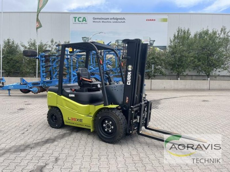 Frontstapler typu Clark L35XE, Vorführmaschine v Alpen (Obrázek 1)