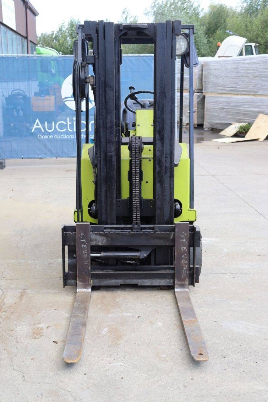 Frontstapler tip Clark TM 15, Gebrauchtmaschine in Antwerpen (Poză 9)