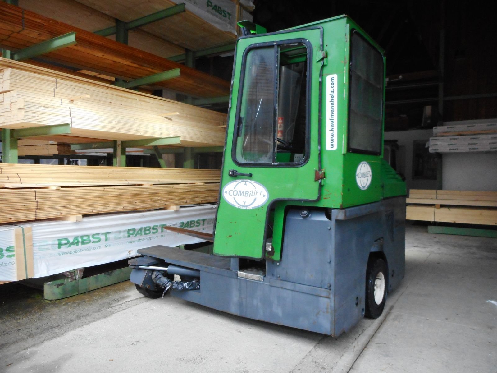 Frontstapler of the type Combilift C3000 Diesel 4Wege Allrad Stapler, Gebrauchtmaschine in St. Nikolai ob Draßling (Picture 19)