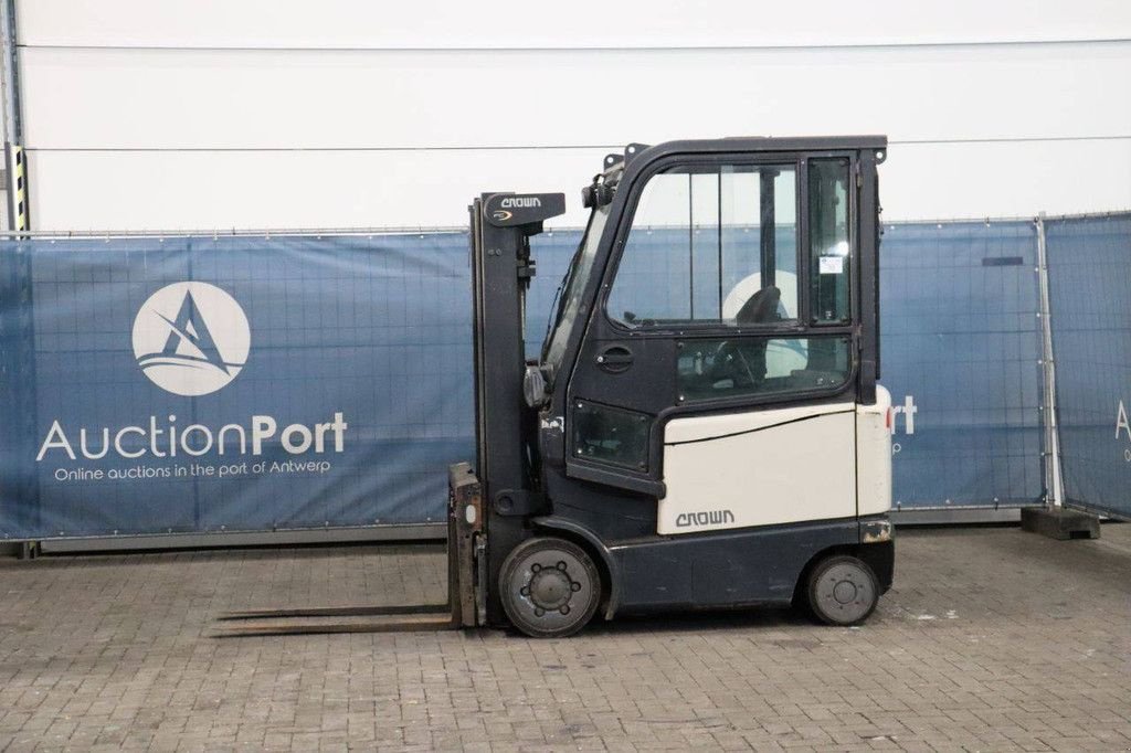Frontstapler del tipo Crown FC4525-2.0, Gebrauchtmaschine In Antwerpen (Immagine 1)
