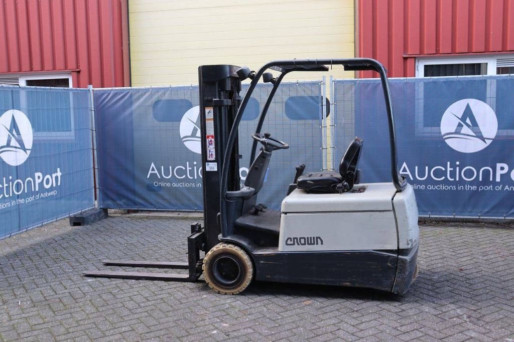 Frontstapler del tipo Crown SC3018 OPT3, Gebrauchtmaschine en Antwerpen (Imagen 3)