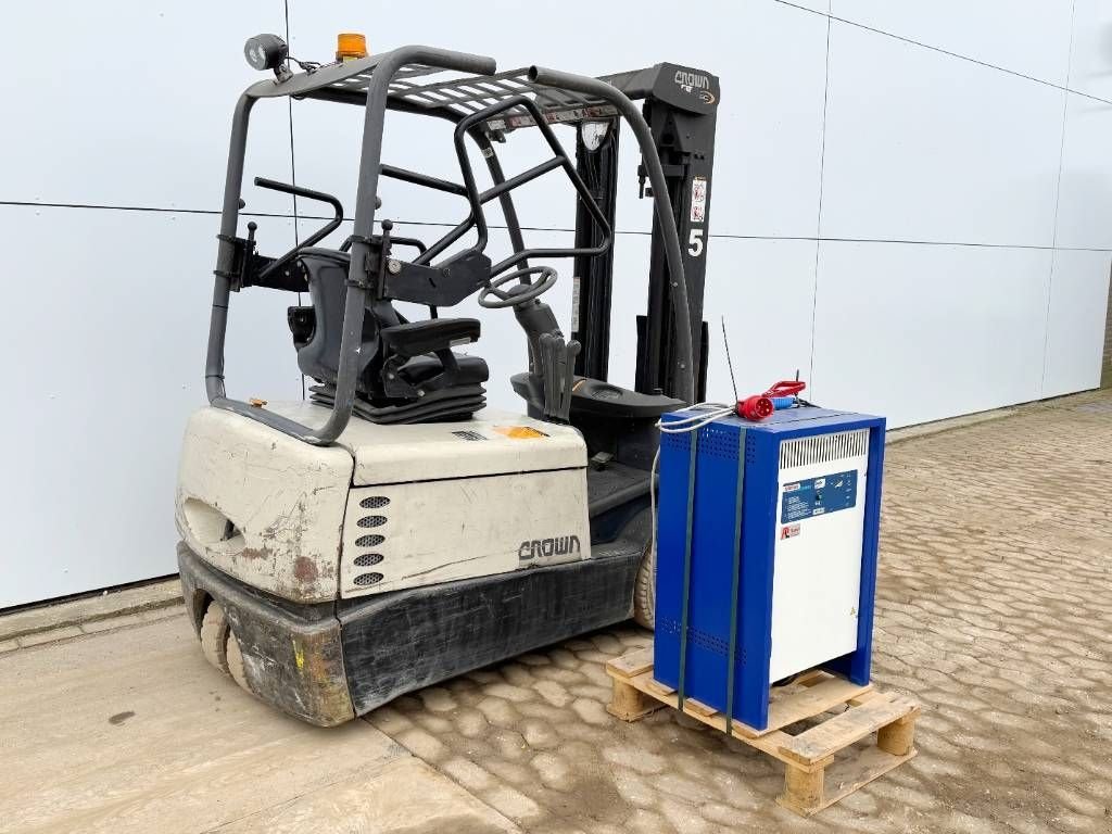 Frontstapler tipa Crown SC4240-1.6 - Duplex / Side Shift / Full Electric, Gebrauchtmaschine u Veldhoven (Slika 5)