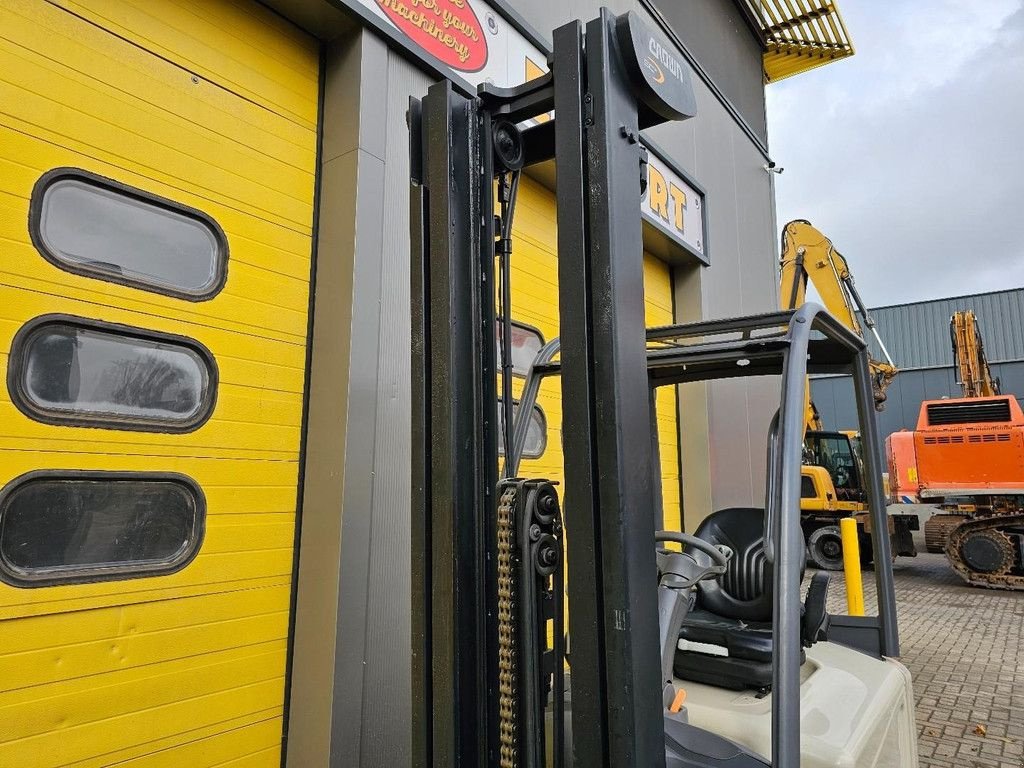 Frontstapler typu Crown SCF6040-1.6, Gebrauchtmaschine w Krabbendijke (Zdjęcie 9)