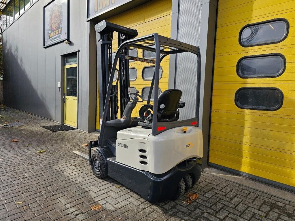 Frontstapler van het type Crown SCT6010-1.3, Gebrauchtmaschine in Krabbendijke (Foto 3)
