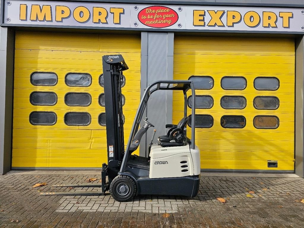 Frontstapler van het type Crown SCT6010-1.3, Gebrauchtmaschine in Krabbendijke (Foto 1)