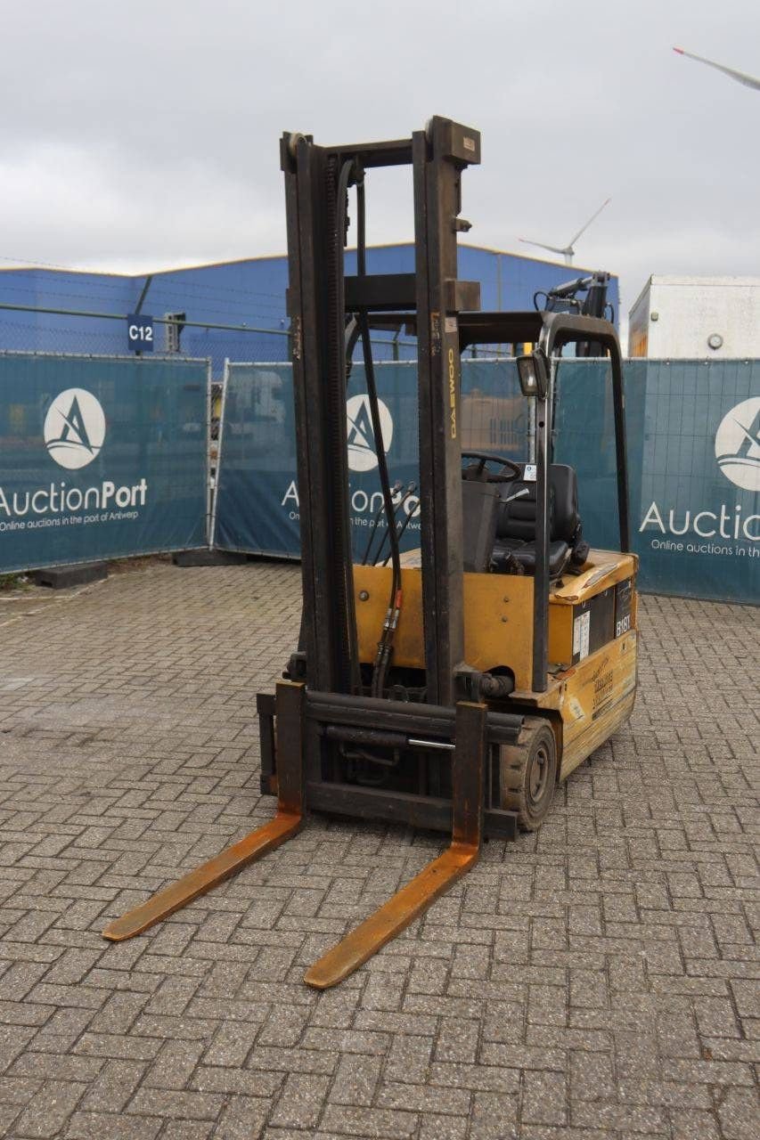 Frontstapler от тип Daewoo B18T, Gebrauchtmaschine в Antwerpen (Снимка 10)