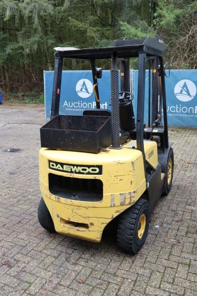 Frontstapler του τύπου Daewoo D25-3, Gebrauchtmaschine σε Antwerpen (Φωτογραφία 5)