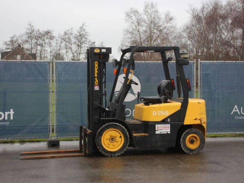 Frontstapler del tipo Daewoo D25S, Gebrauchtmaschine en Antwerpen (Imagen 1)