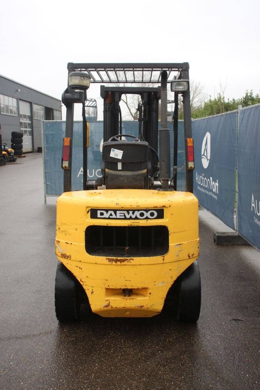 Frontstapler del tipo Daewoo D25S, Gebrauchtmaschine en Antwerpen (Imagen 4)
