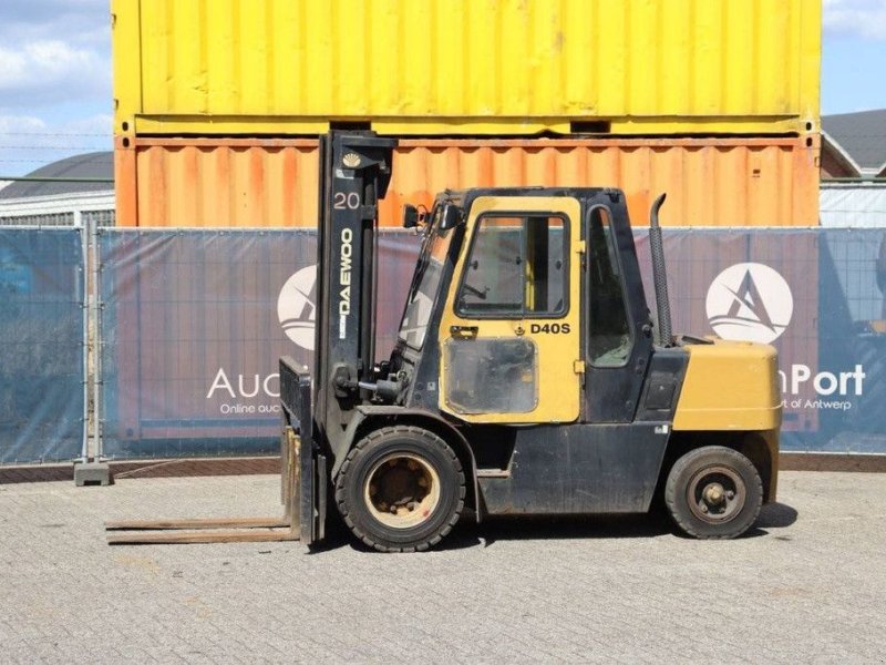 Frontstapler типа Daewoo D40S-2, Gebrauchtmaschine в Antwerpen (Фотография 1)