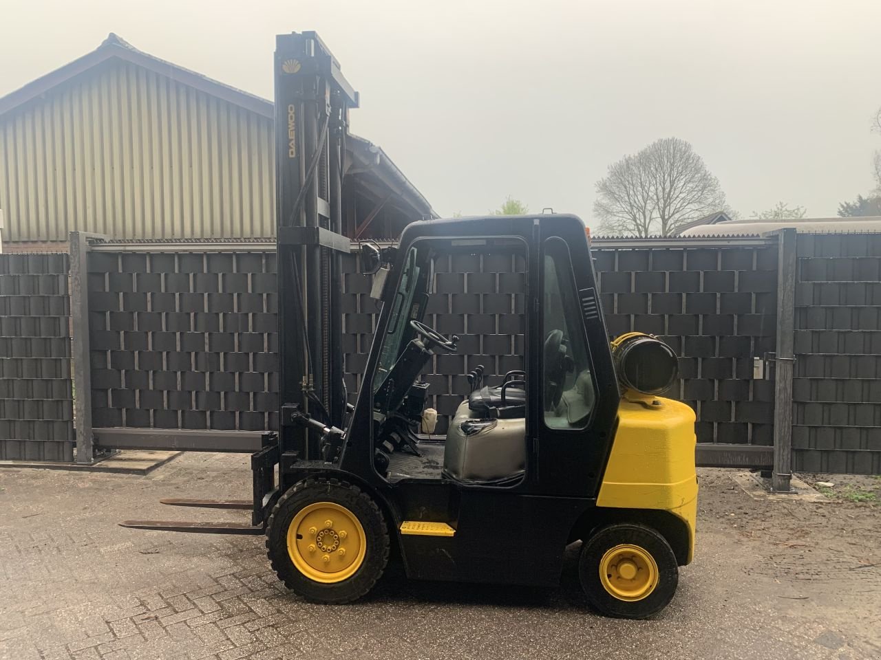 Frontstapler of the type Daewoo G25, Gebrauchtmaschine in Veessen (Picture 3)
