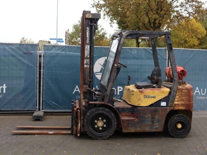 Frontstapler типа Daewoo G25E-5, Gebrauchtmaschine в Antwerpen (Фотография 1)