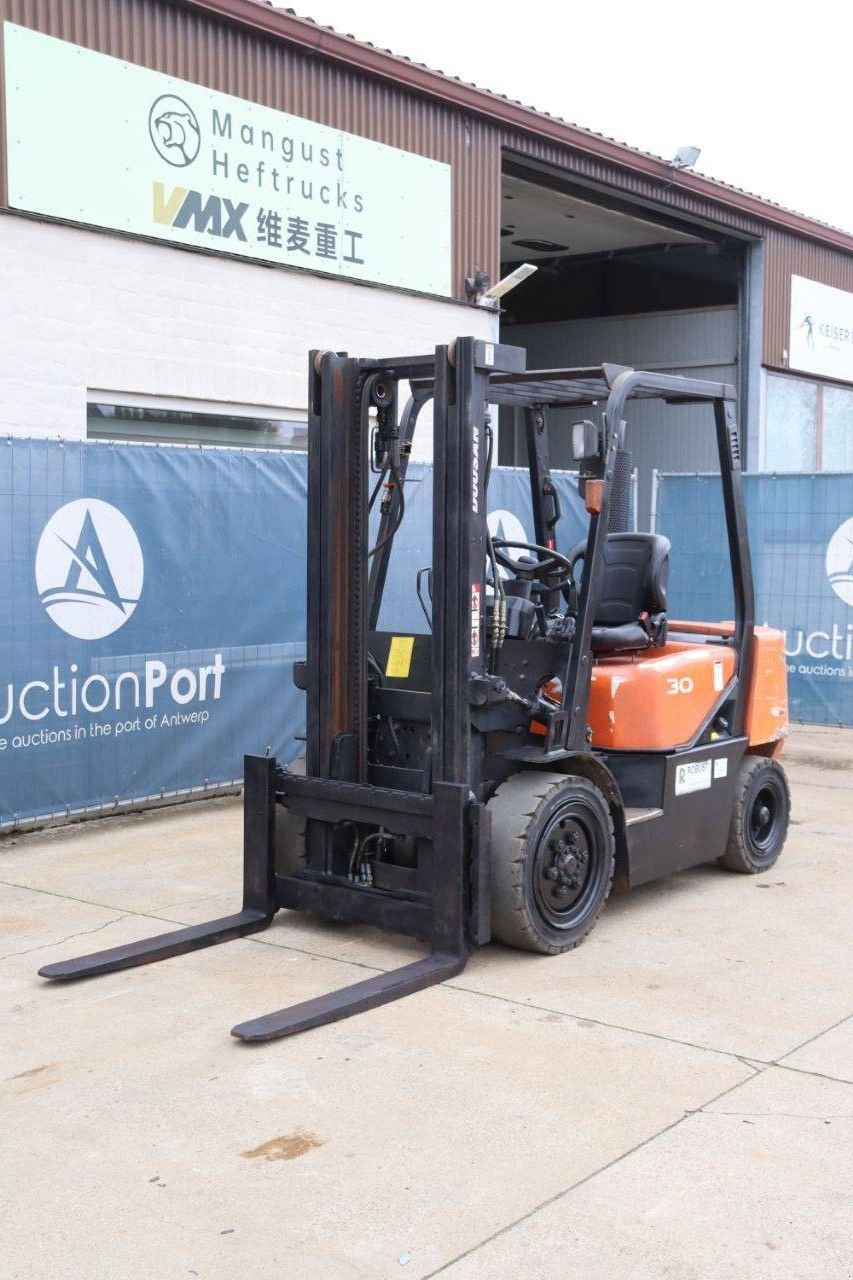 Frontstapler typu Doosan 30, Gebrauchtmaschine v Antwerpen (Obrázok 10)