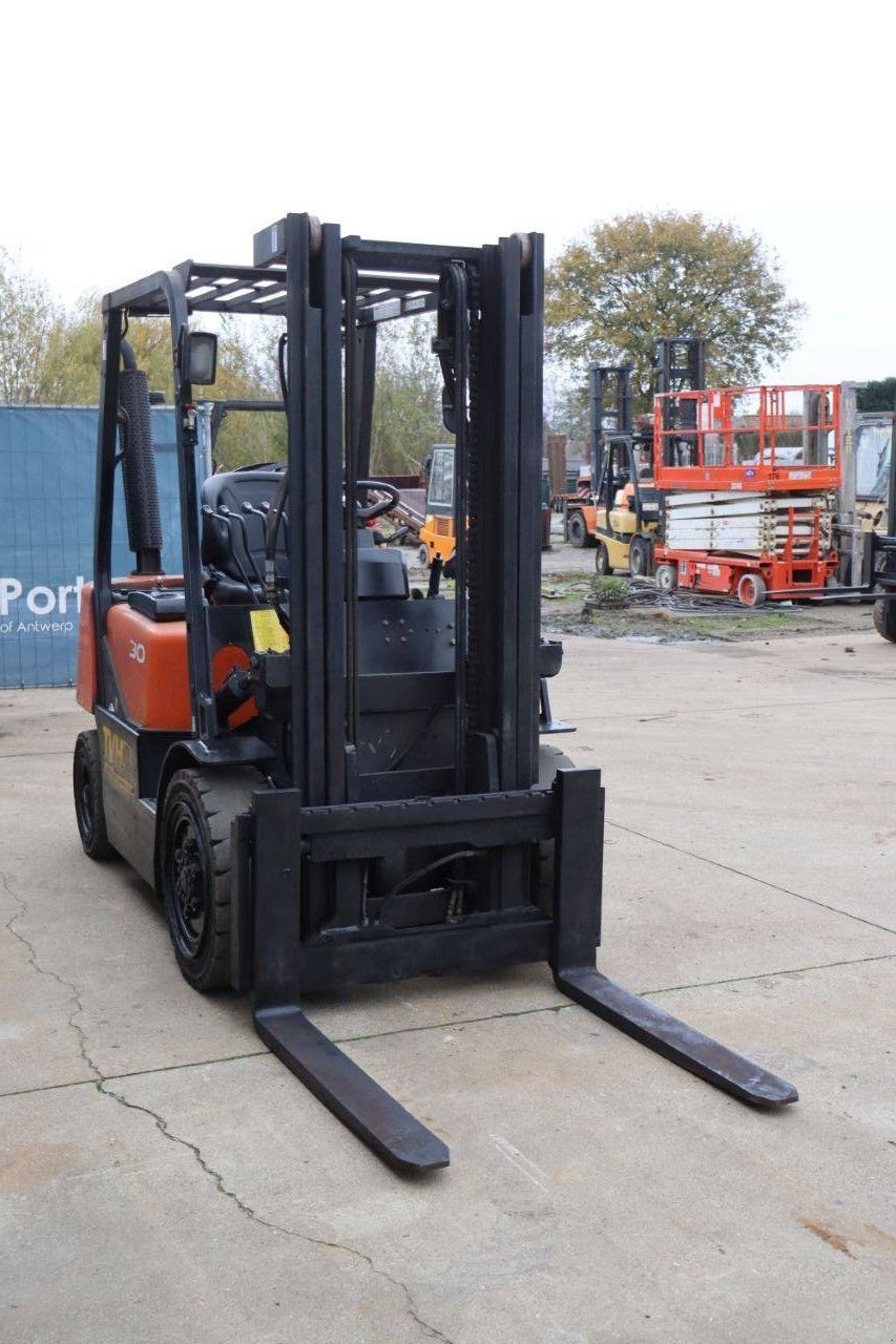 Frontstapler typu Doosan 30, Gebrauchtmaschine v Antwerpen (Obrázok 8)