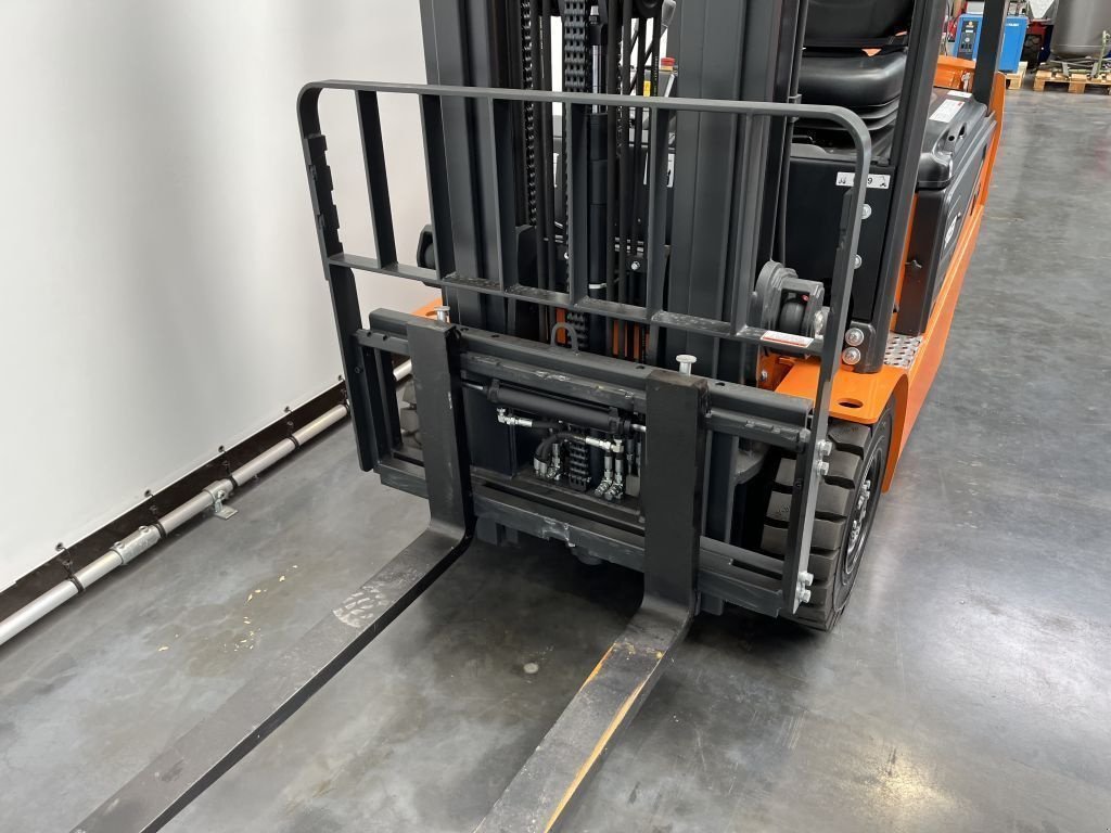 Frontstapler a típus Doosan B 18 NS, Neumaschine ekkor: Culemborg (Kép 9)