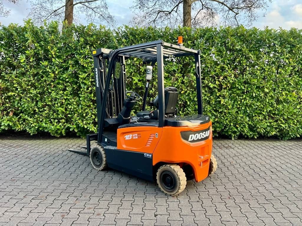 Frontstapler tip Doosan B 18 X-7, Gebrauchtmaschine in Nijkerkerveen (Poză 5)