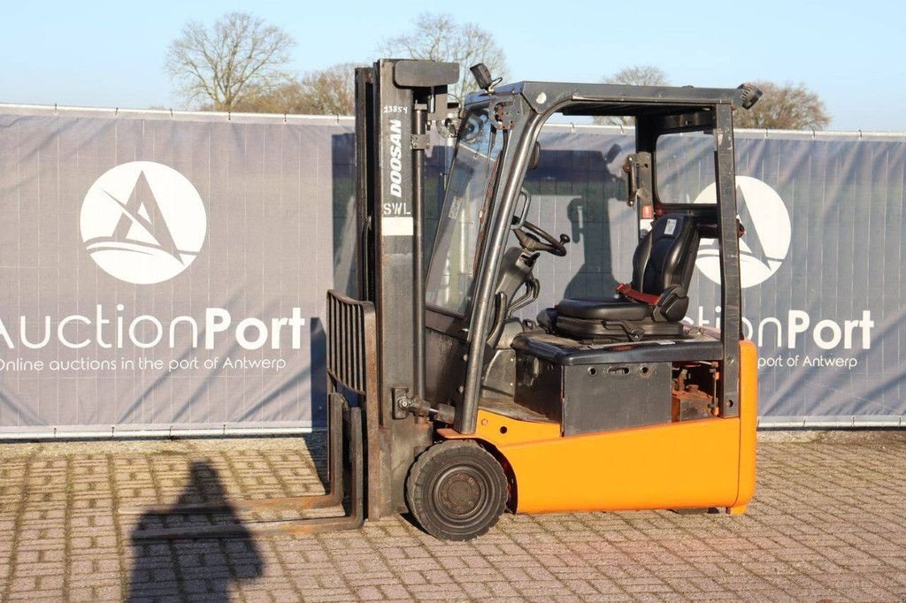 Frontstapler des Typs Doosan B15T-5, Gebrauchtmaschine in Antwerpen (Bild 1)