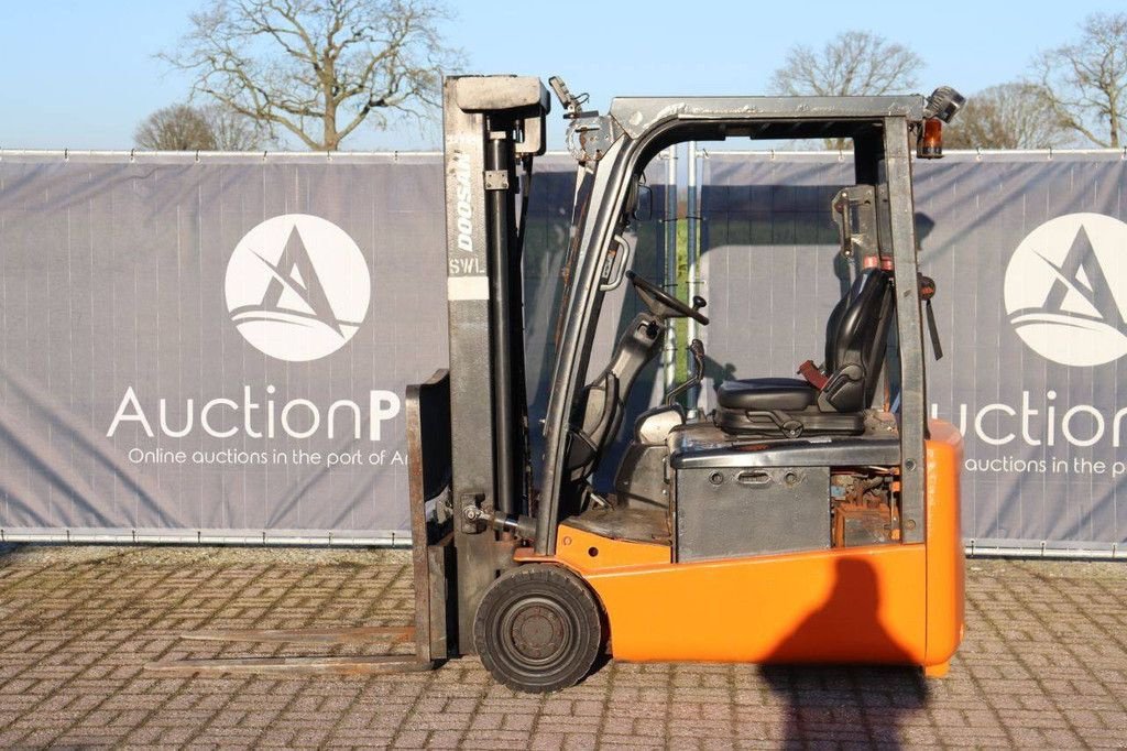 Frontstapler des Typs Doosan B15T-5, Gebrauchtmaschine in Antwerpen (Bild 2)