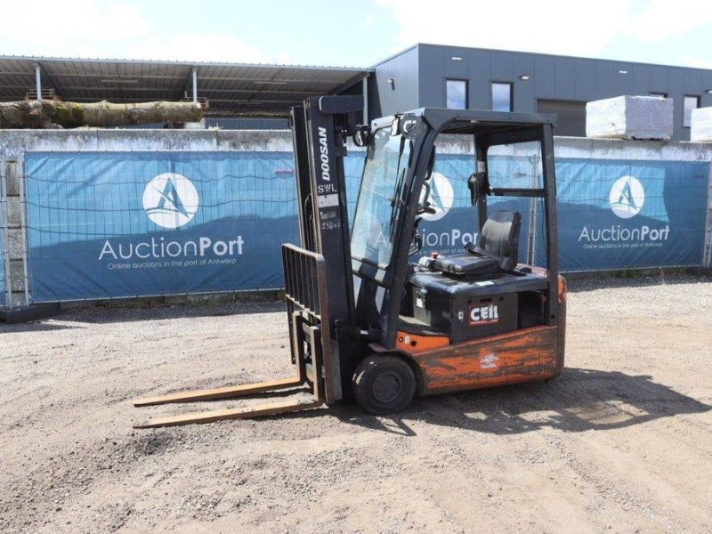 Frontstapler Türe ait Doosan B15T-5, Gebrauchtmaschine içinde Antwerpen (resim 1)