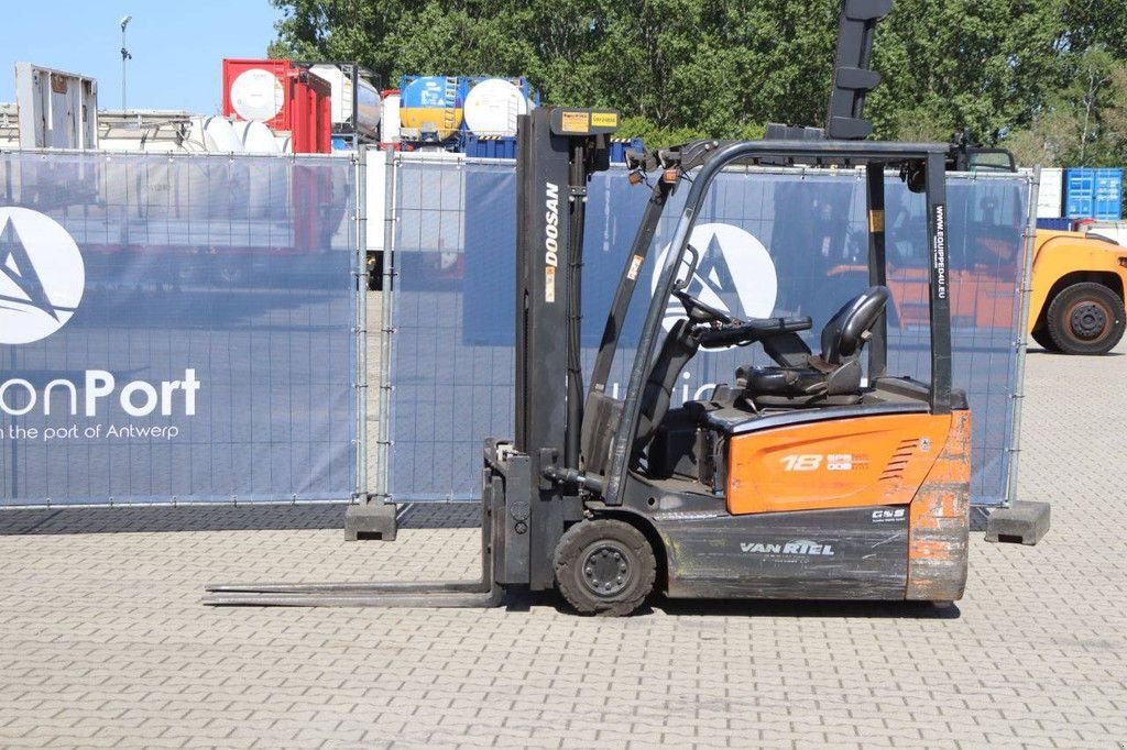 Frontstapler типа Doosan B18-T7, Gebrauchtmaschine в Antwerpen (Фотография 1)
