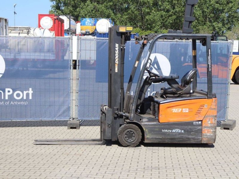 Frontstapler del tipo Doosan B18-T7, Gebrauchtmaschine In Antwerpen (Immagine 1)