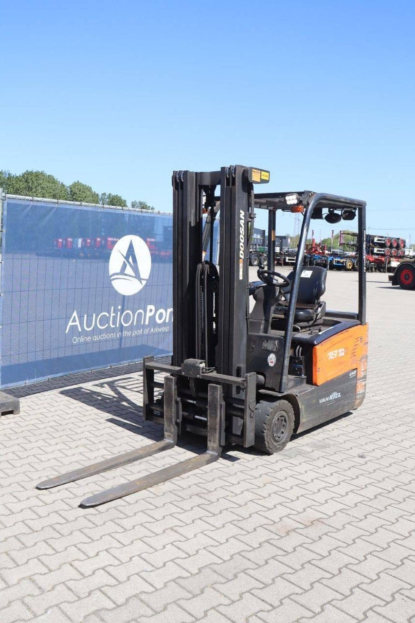 Frontstapler типа Doosan B18-T7, Gebrauchtmaschine в Antwerpen (Фотография 10)