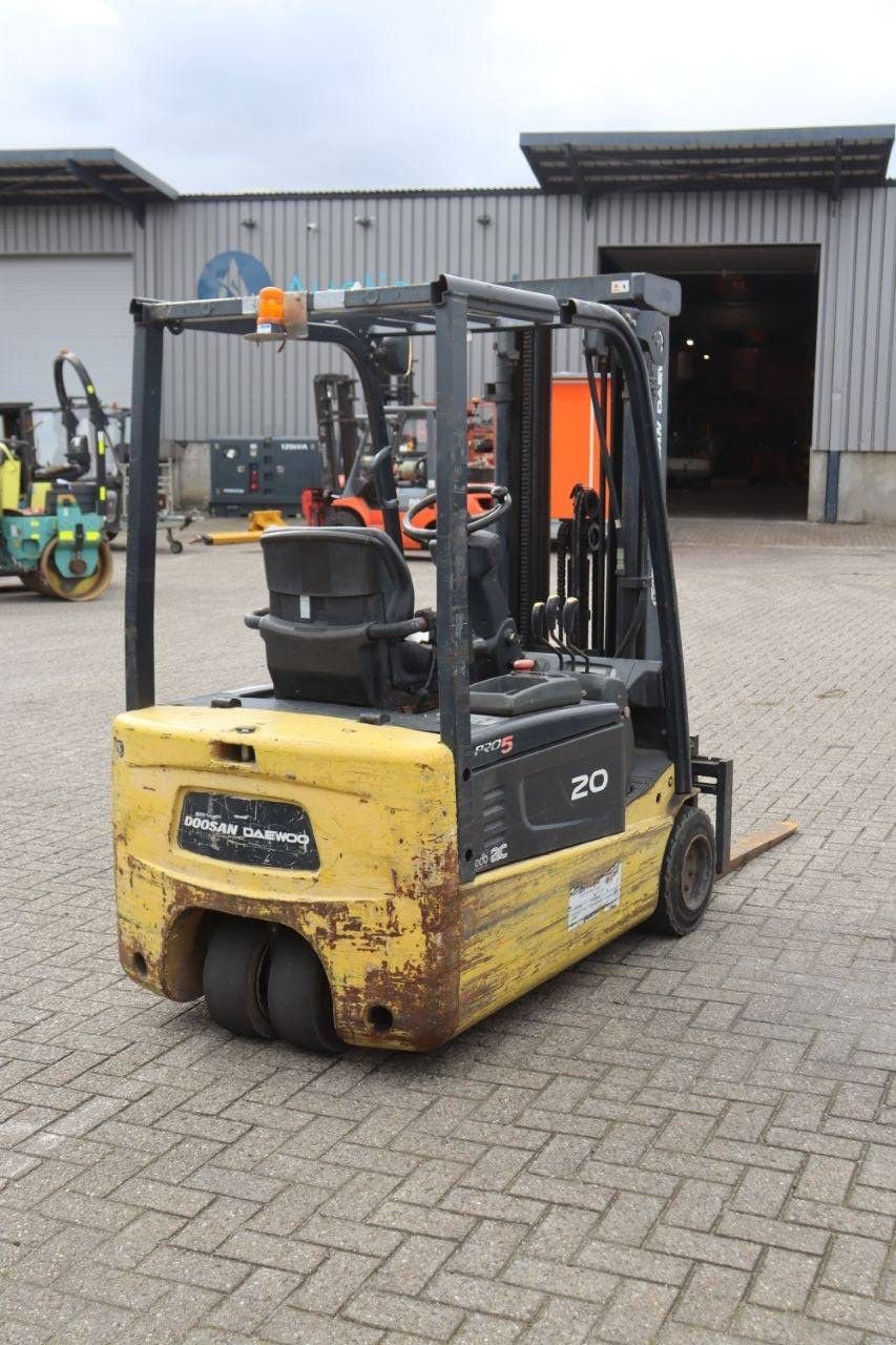 Frontstapler des Typs Doosan B20T-5AC, Gebrauchtmaschine in Antwerpen (Bild 7)