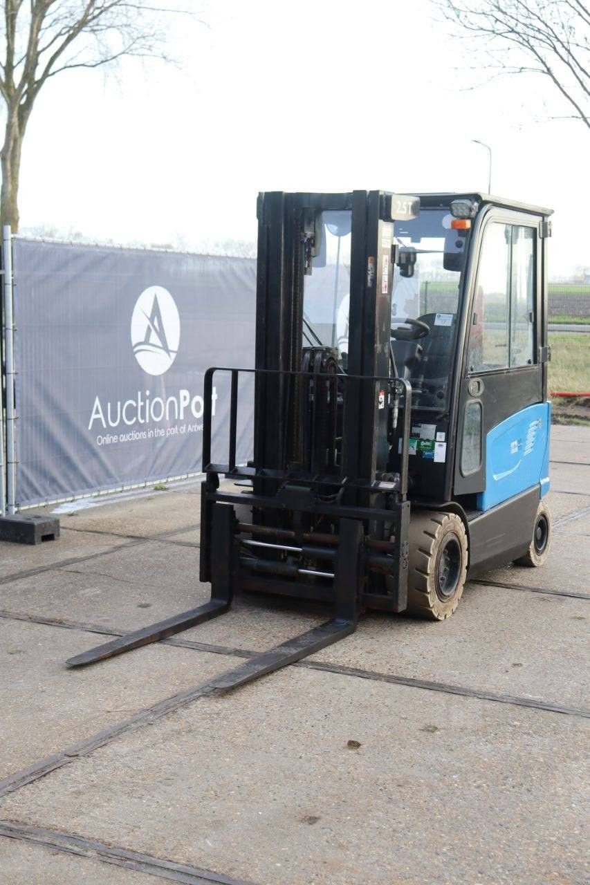 Frontstapler του τύπου Doosan B25X-7, Gebrauchtmaschine σε Antwerpen (Φωτογραφία 10)