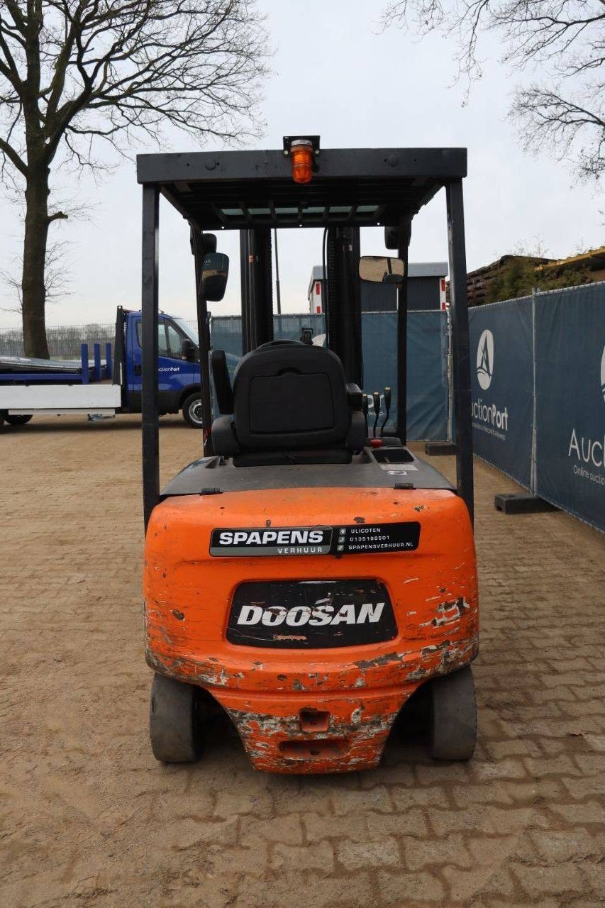 Frontstapler типа Doosan B30X-5, Gebrauchtmaschine в Antwerpen (Фотография 5)