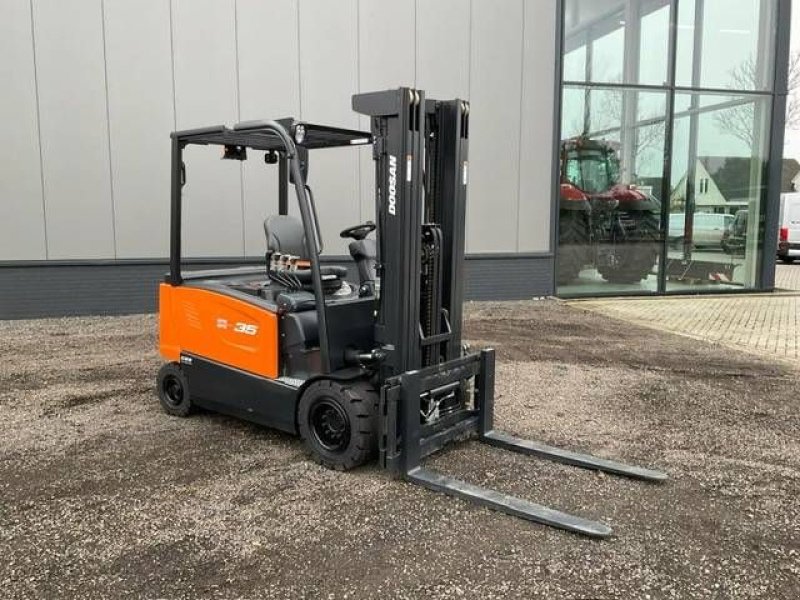 Frontstapler van het type Doosan B35X-7 plus NIEUW, Overjarig!, Neumaschine in Marknesse (Foto 1)