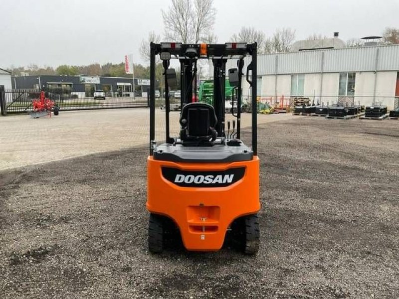 Frontstapler van het type Doosan B35X-7 plus NIEUW, Overjarig!, Neumaschine in Marknesse (Foto 10)