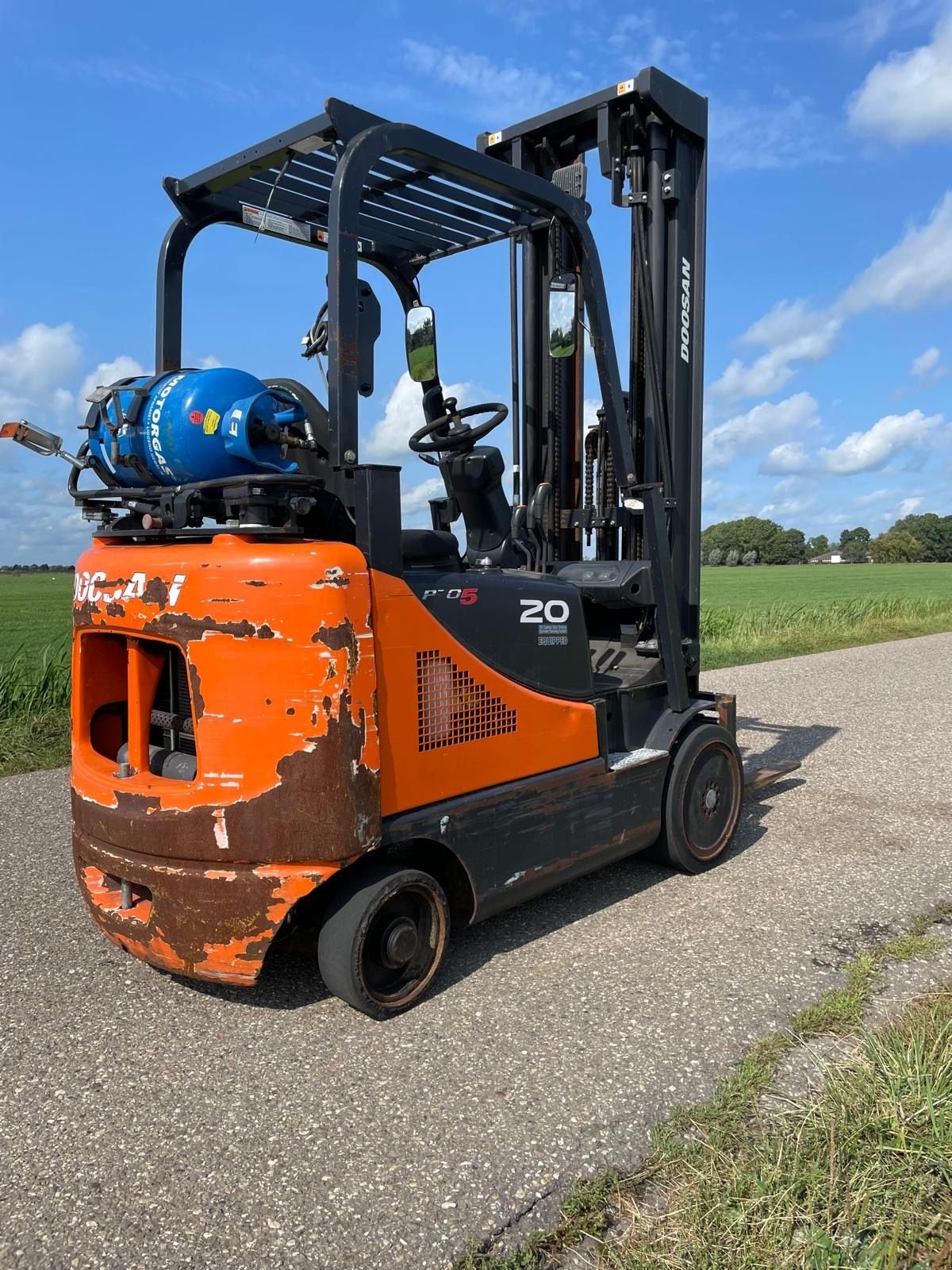Frontstapler des Typs Doosan BC20E, Gebrauchtmaschine in Giessenburg (Bild 2)