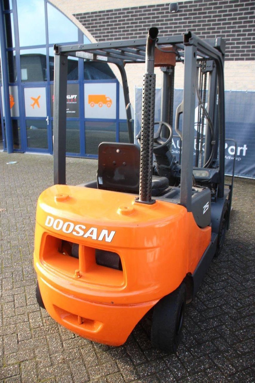 Frontstapler typu Doosan D23S-3, Gebrauchtmaschine v Antwerpen (Obrázek 5)