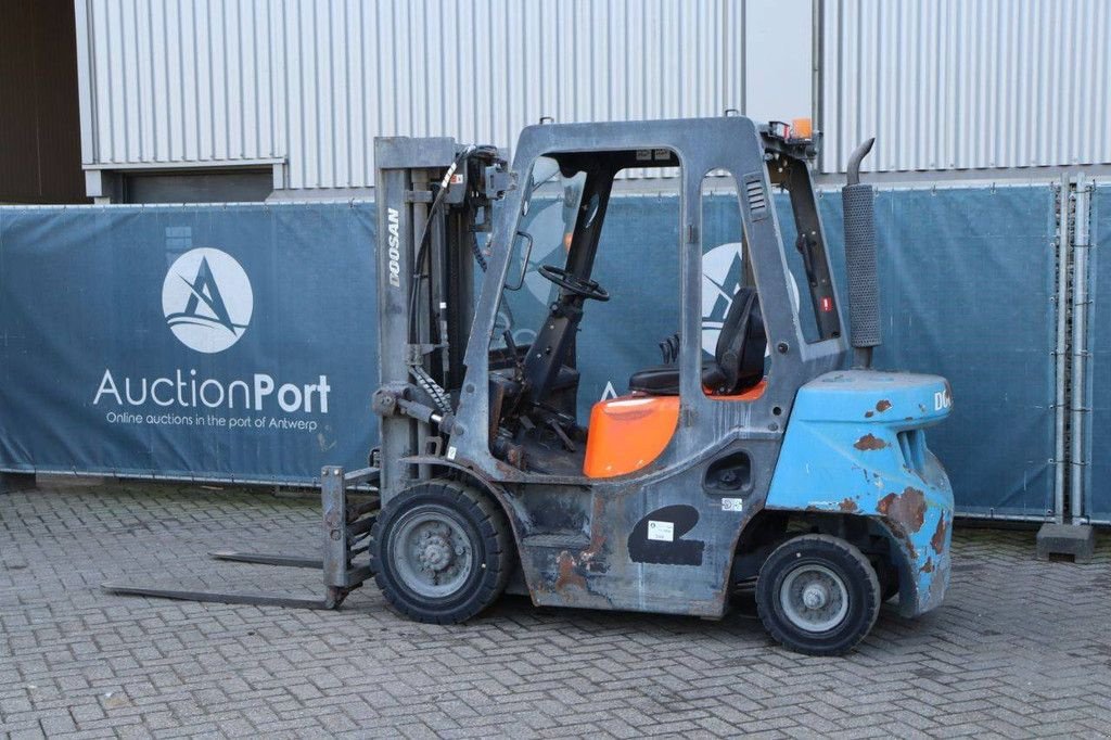 Frontstapler Türe ait Doosan D25, Gebrauchtmaschine içinde Antwerpen (resim 3)